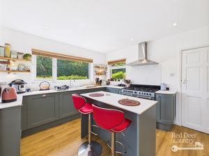 Kitchen- click for photo gallery